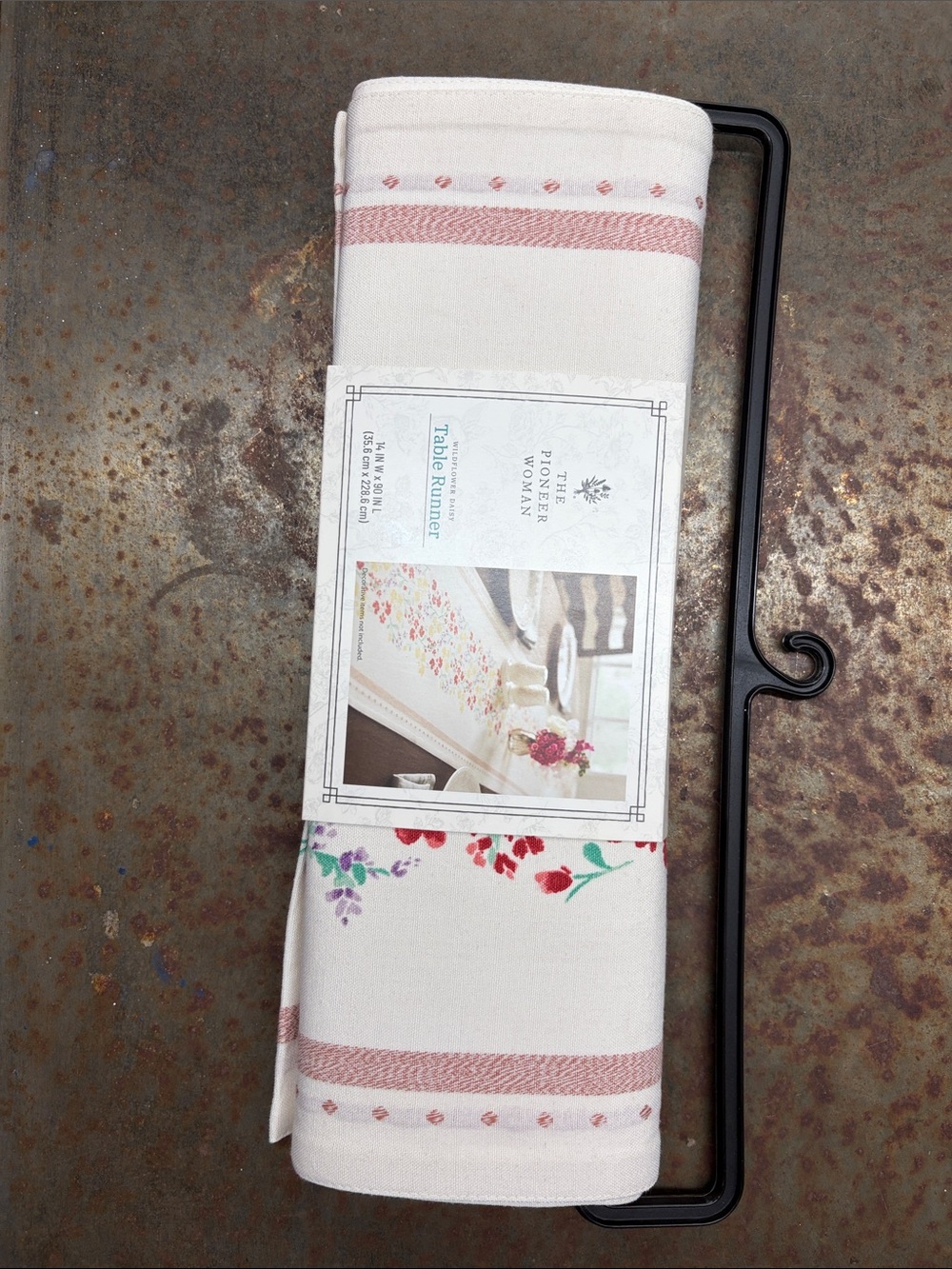 The Pioneer Woman Wildflower Daisy Table Runner NWT 14x90 Floral Country - Picture 4 of 13